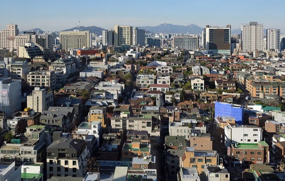 역삼동 고층 건물에서 내려다본 서울 강남 시내