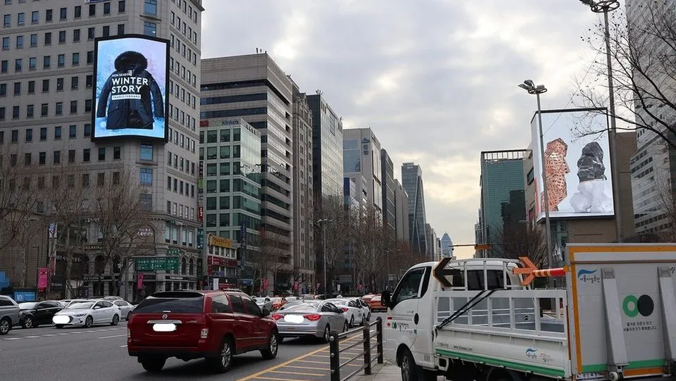 서울 테헤란로 사무실 빌딩 거리